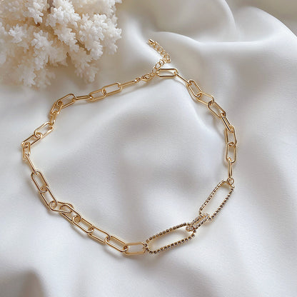 Auror Vintage Necklace